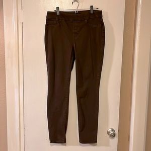 Chico’s pull-on denim jeggings